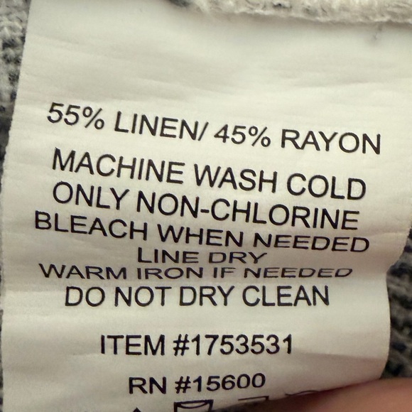 Briggs New York Women's Striped Gray Shorts SZ Small - Picture 6 of 7